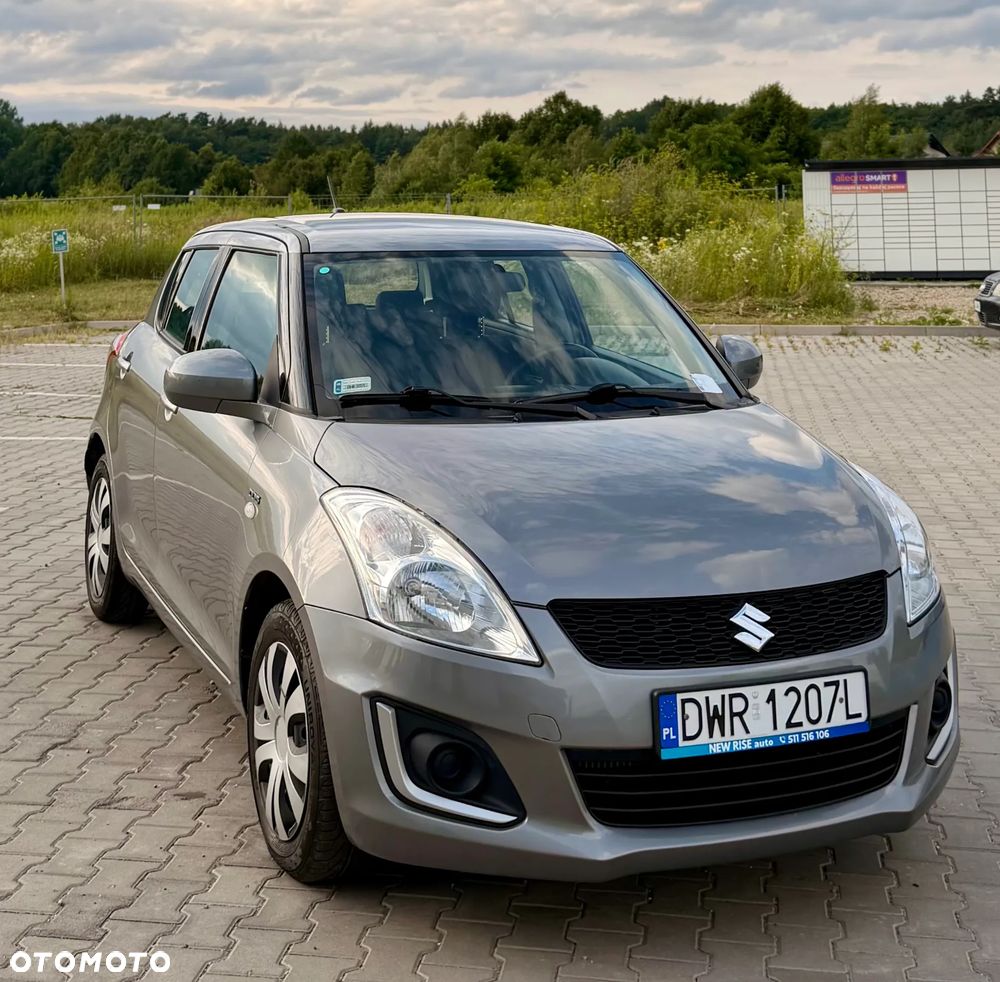 Suzuki Swift w salonie New Rise auto